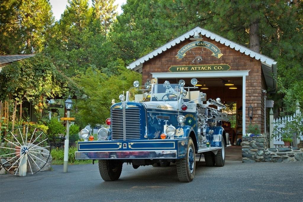 Narrow Gauge Motel Fish Camp
